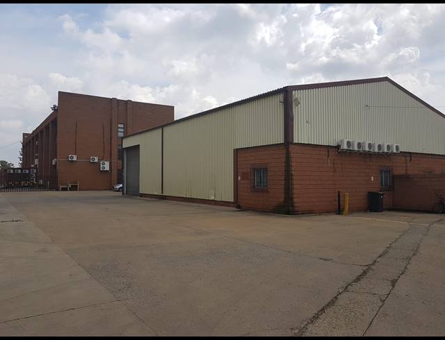 24,057M² WAREHOUSE TO LET IN WILBART